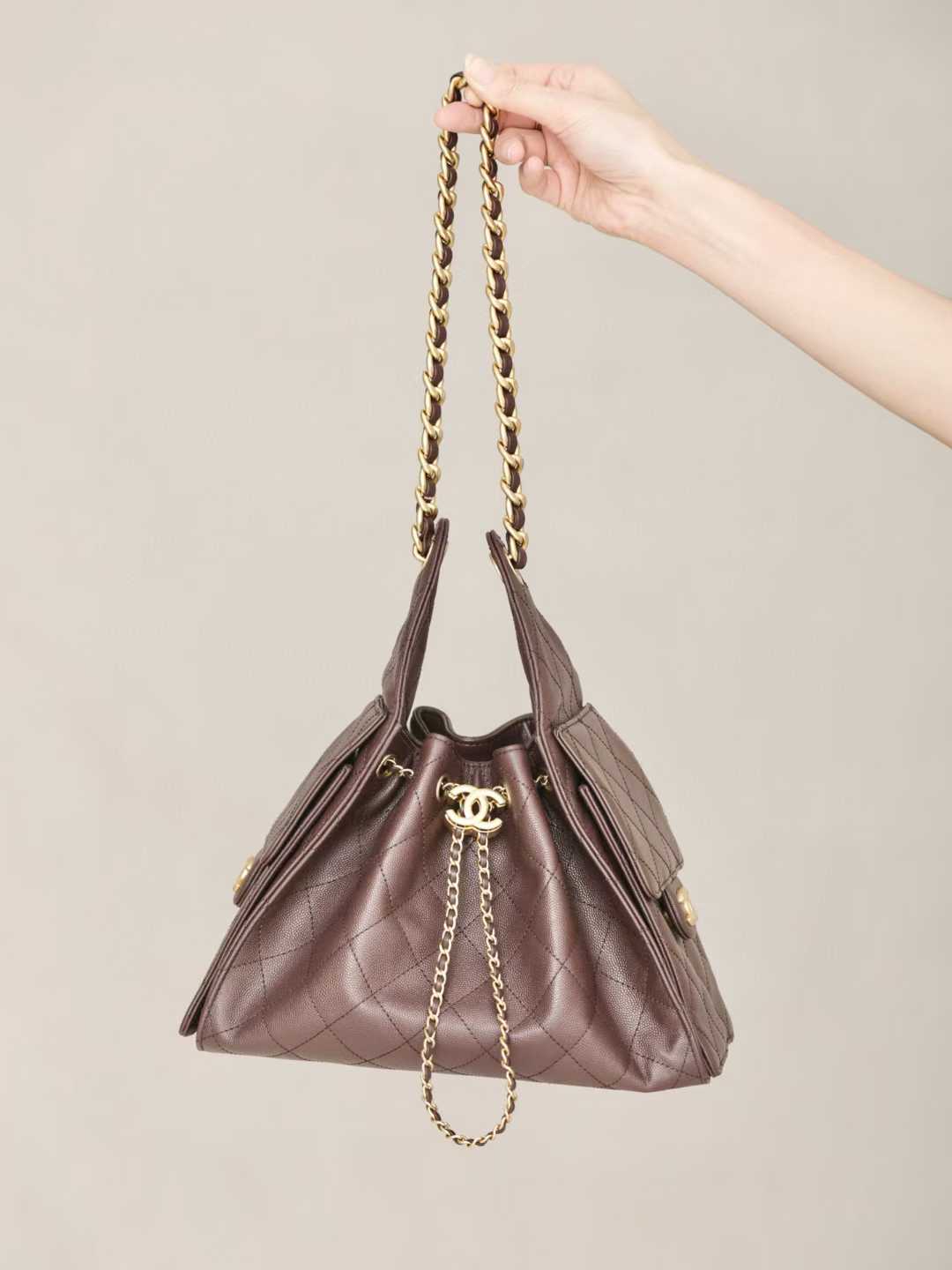 Chanel 25 Small Handbag view 1