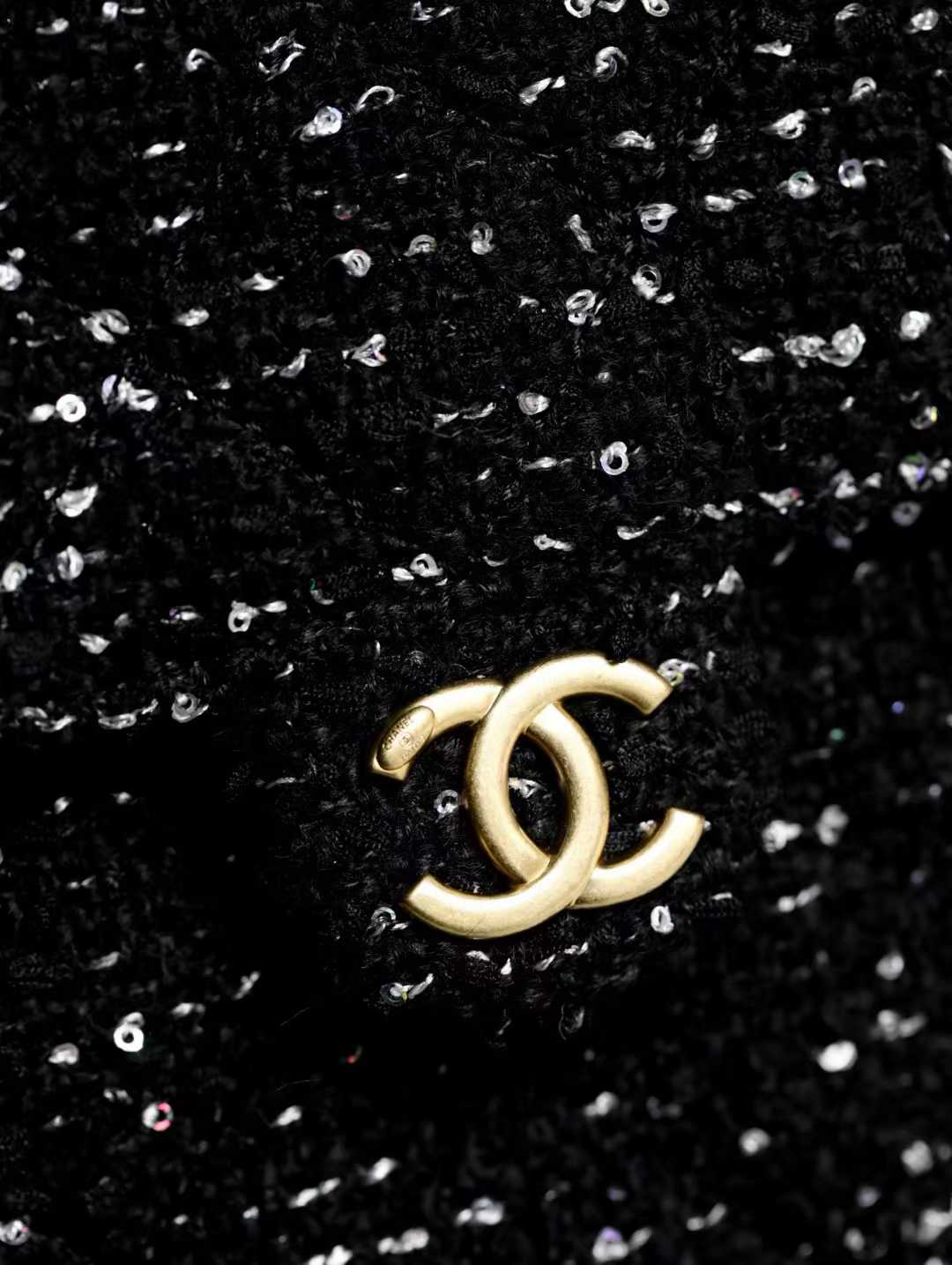 Chanel 25 Small Handbag view 6