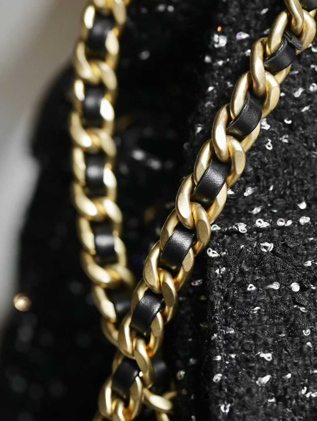 Chanel 25 Small Handbag view 9