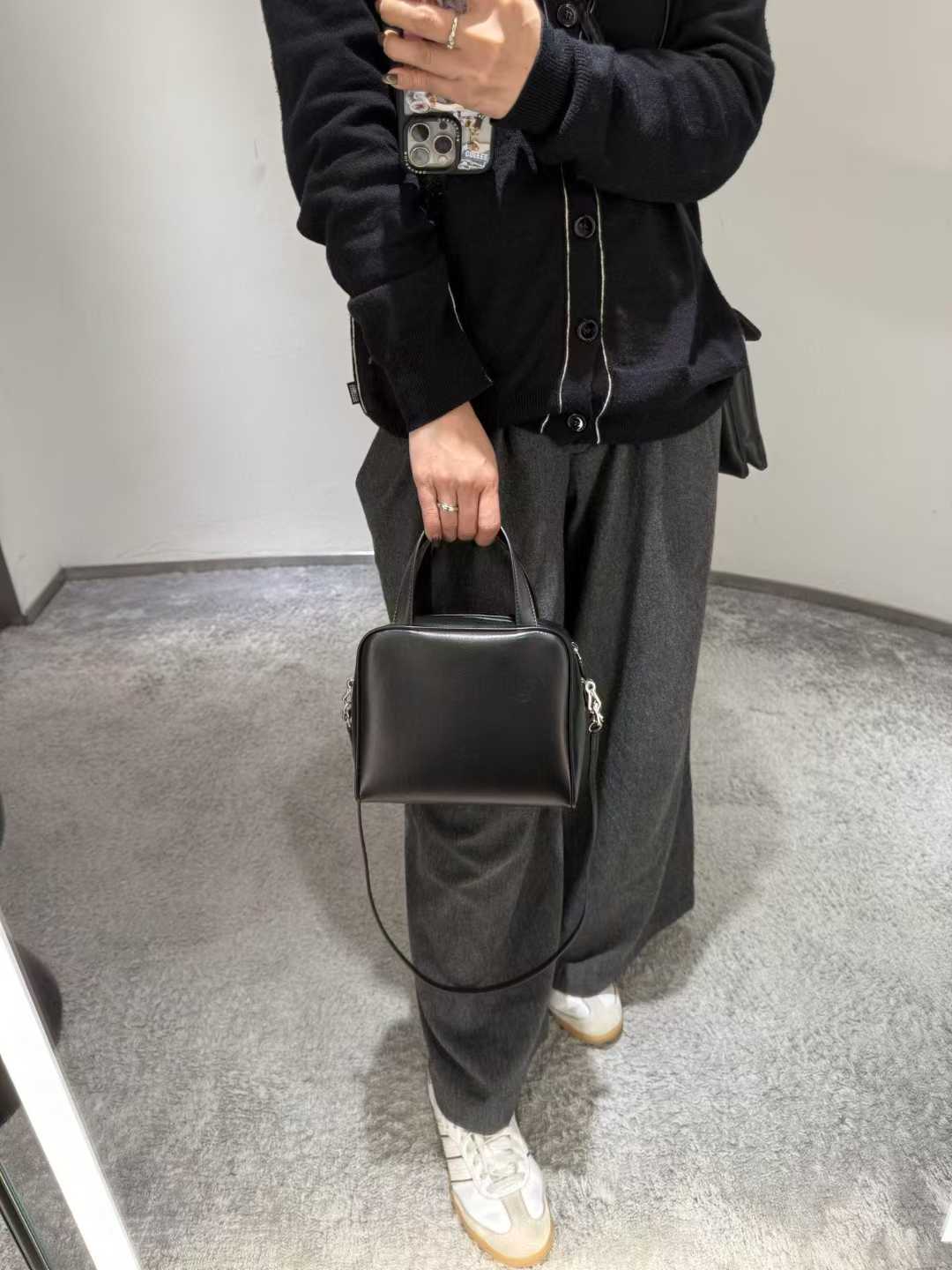 The Row Ray Bag view 18
