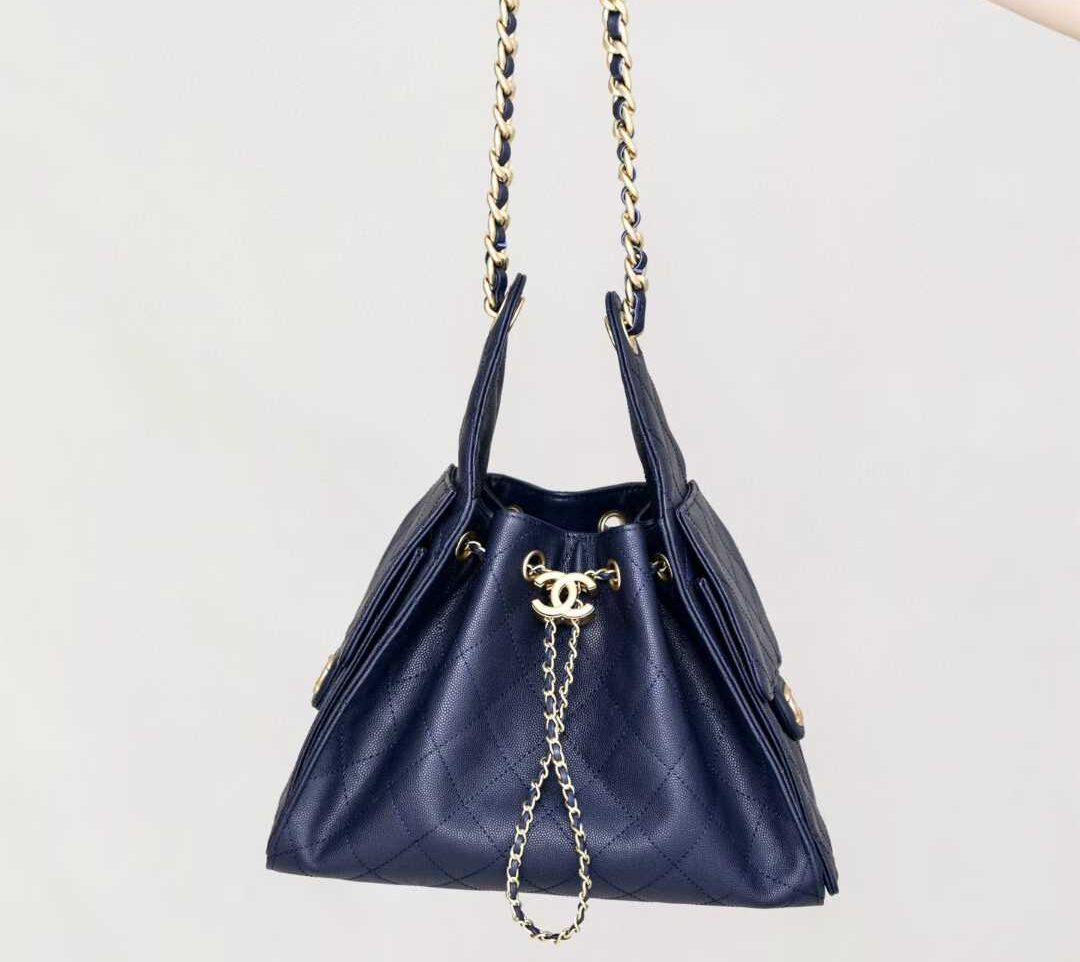 Chanel 25 Small Handbag view 1