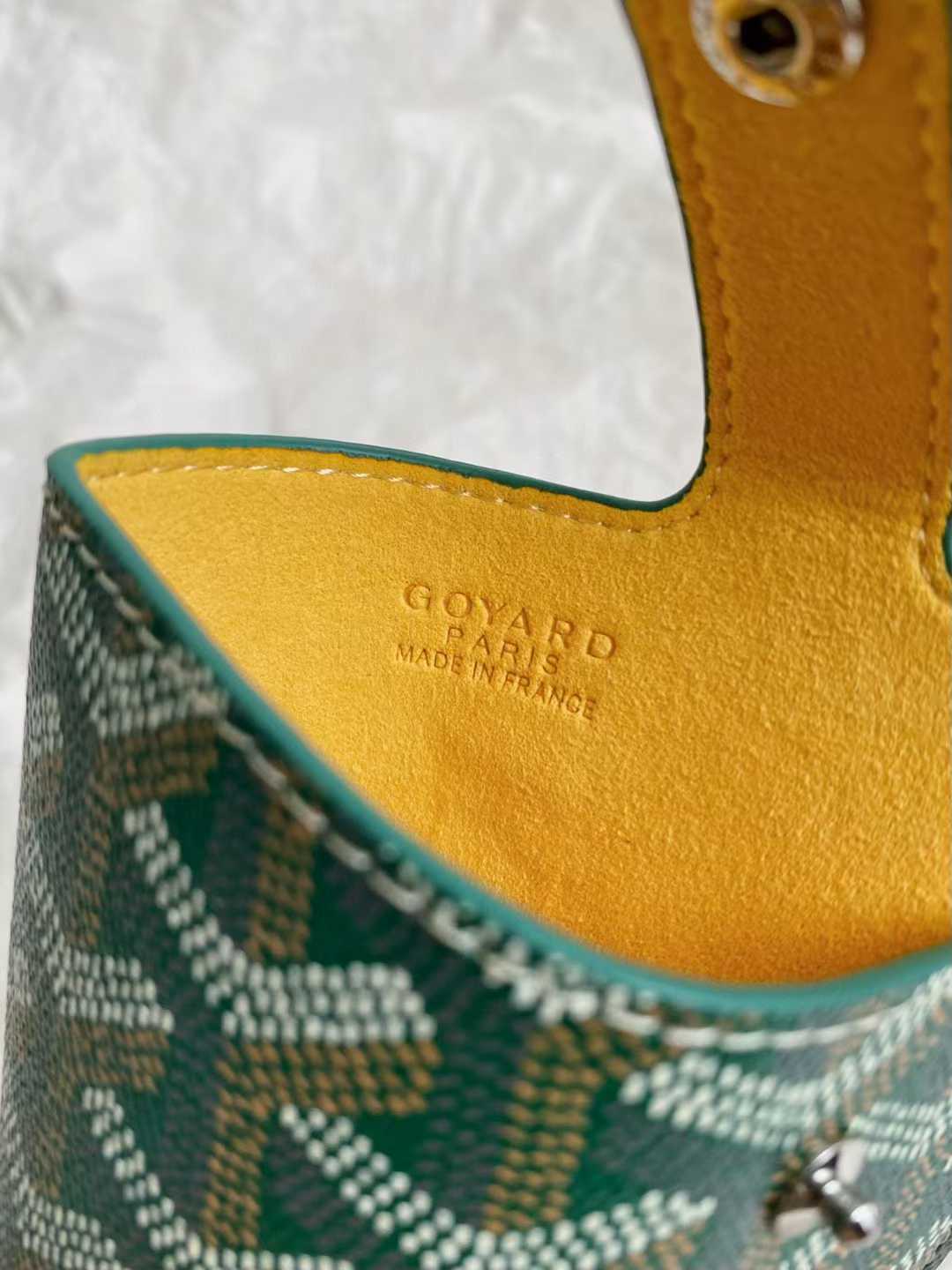 Goyard Mobile bag view 26