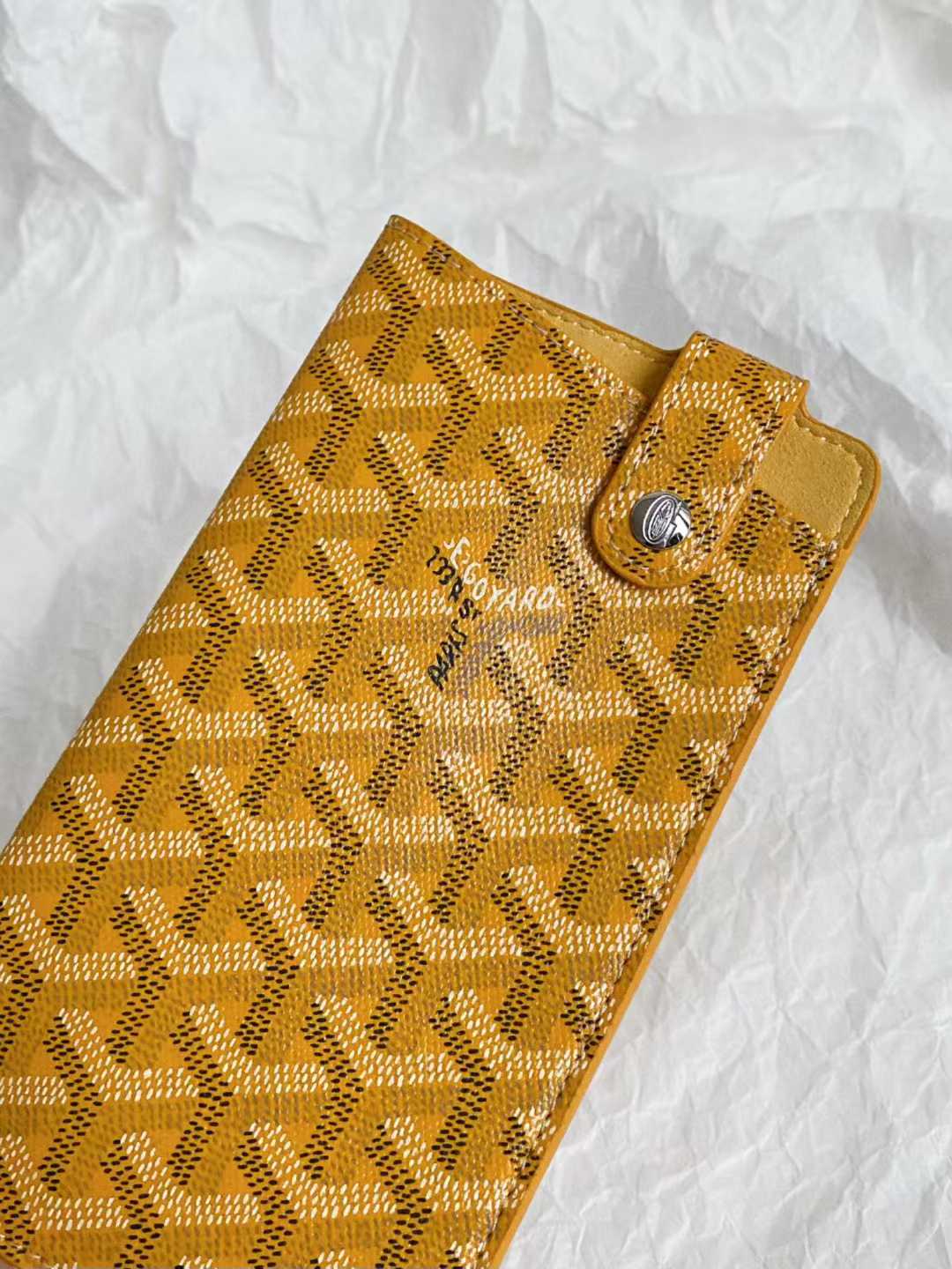 Goyard Mobile bag view 31