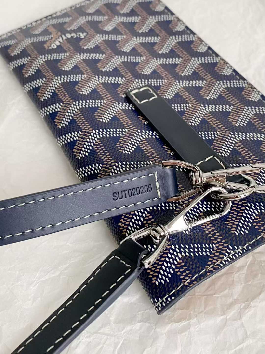 Goyard Mobile bag view 55