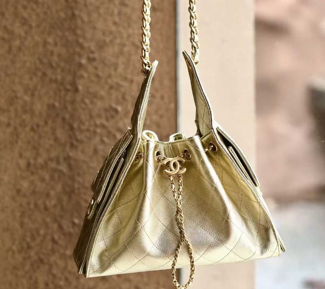 Chanel 25 Small Handbag view 1