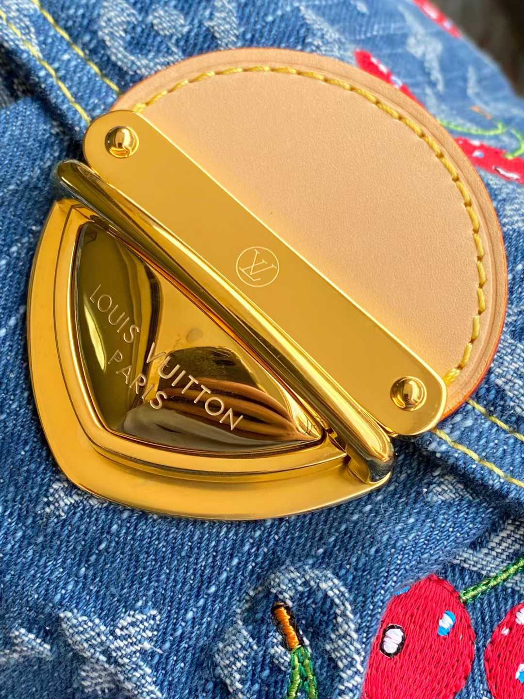 Louis Vuitton X Tm Sunset Bag M13680 view 5