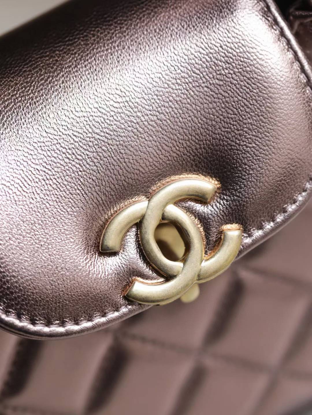 Chanel 25P Shopping Bag view 6