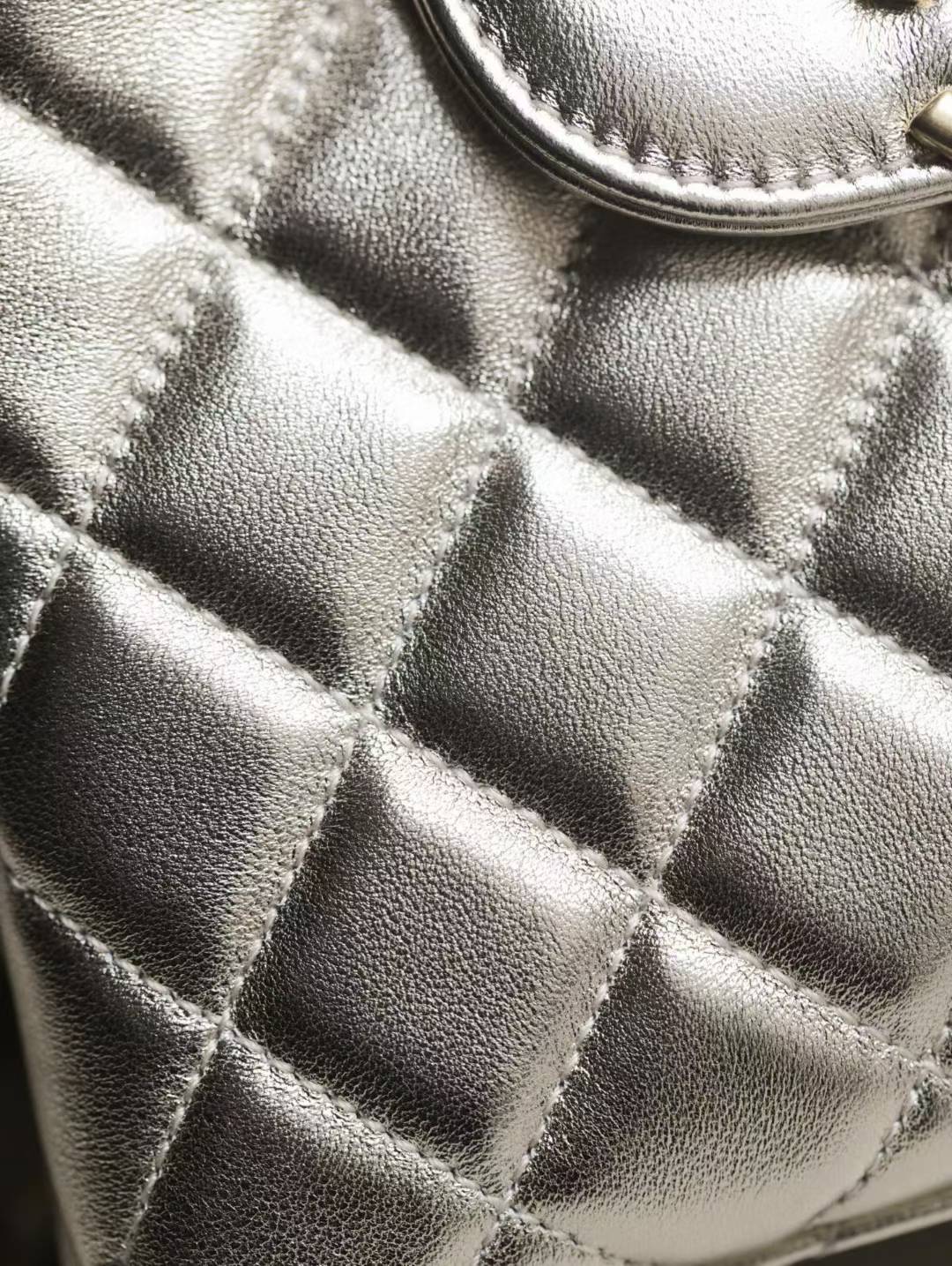 Chanel 25P Shopping Bag view 8