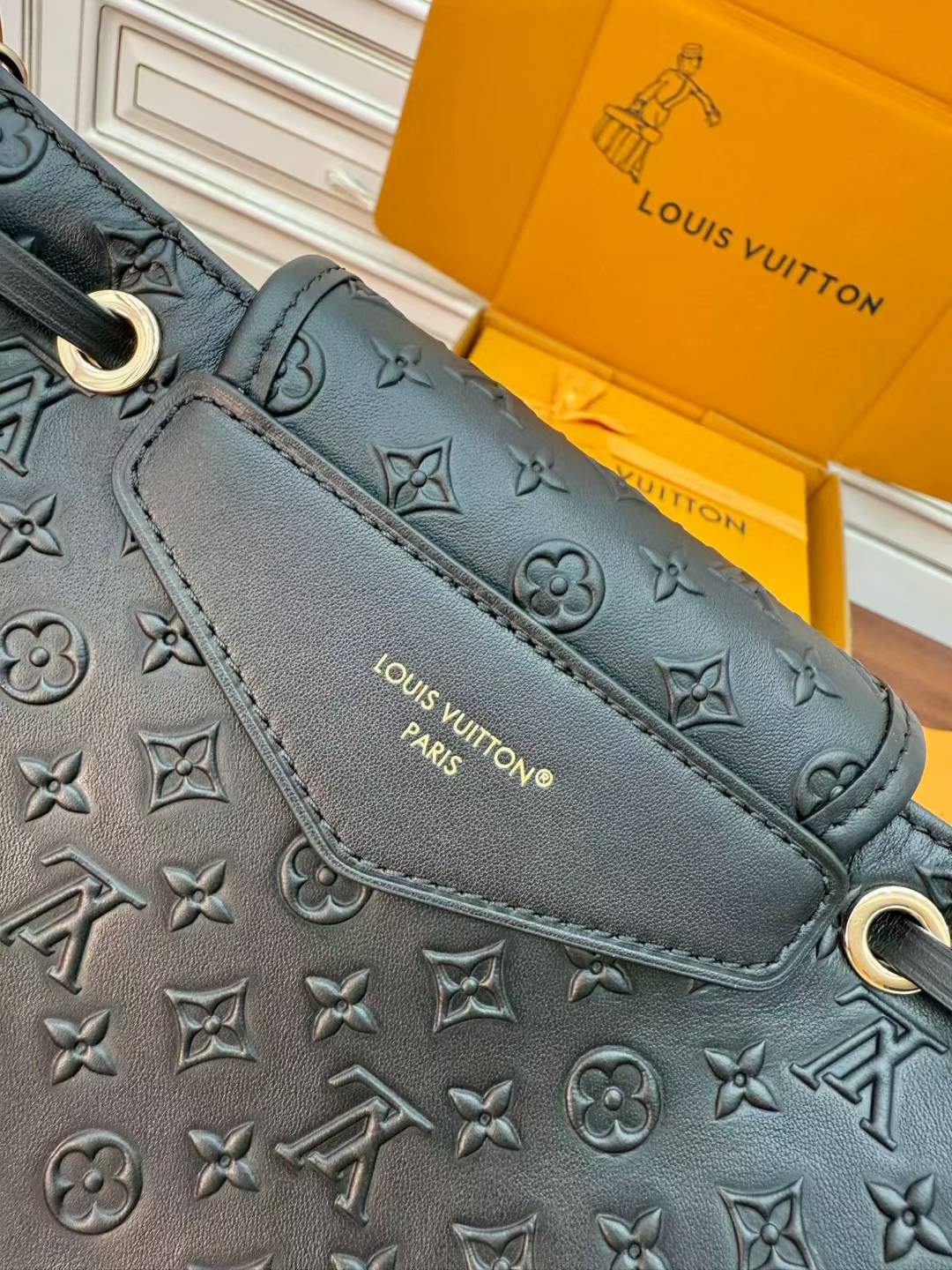 Louis Vuitton Odyssée Bag M25554 view 4