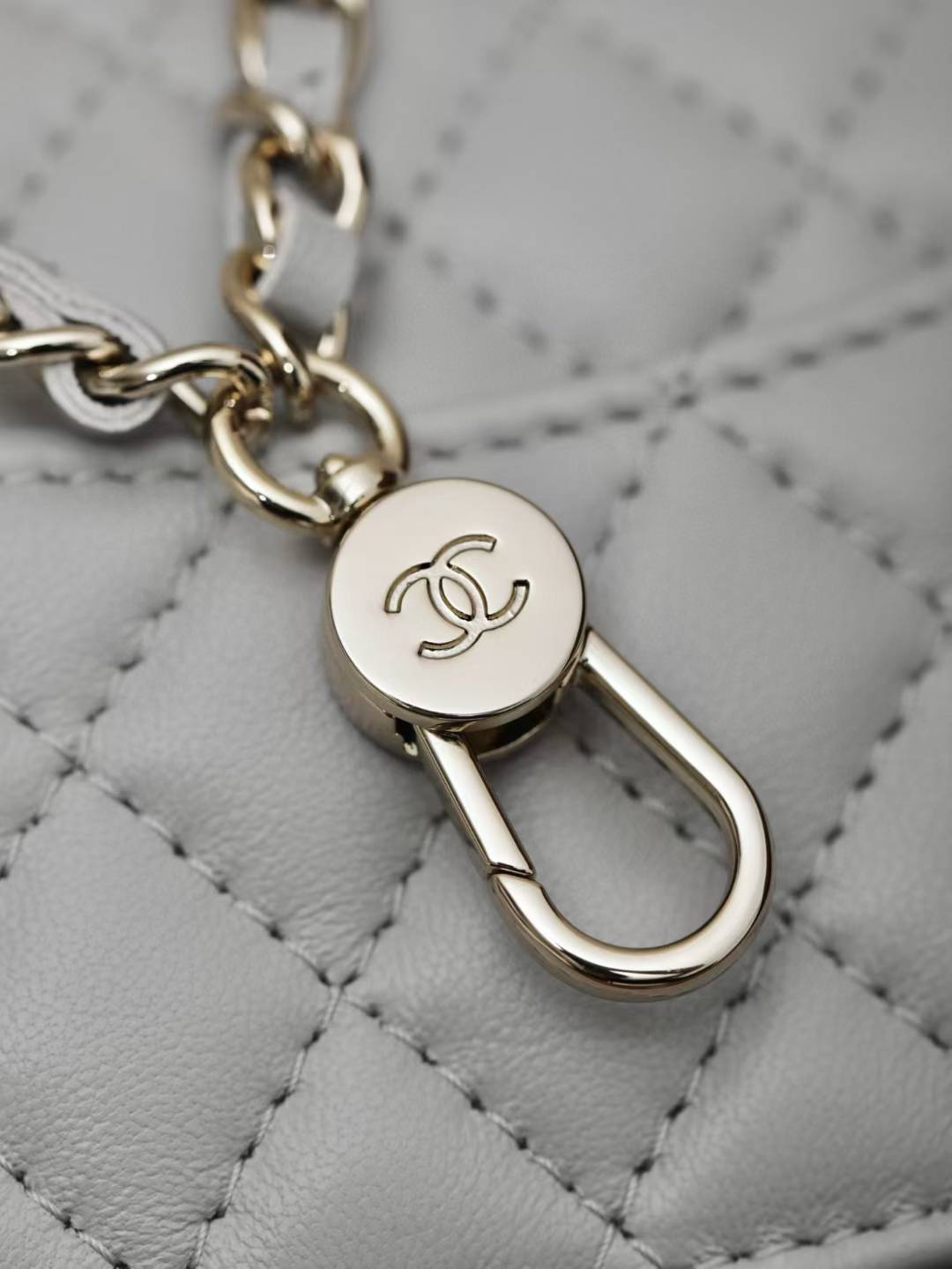 Chanel Classic Mini Bag with hook view 7