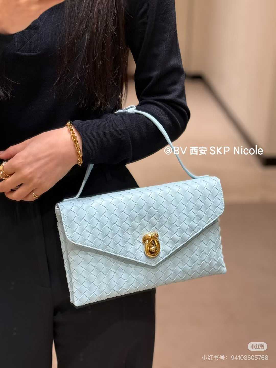 Bottega Veneta Knot Lock view 9