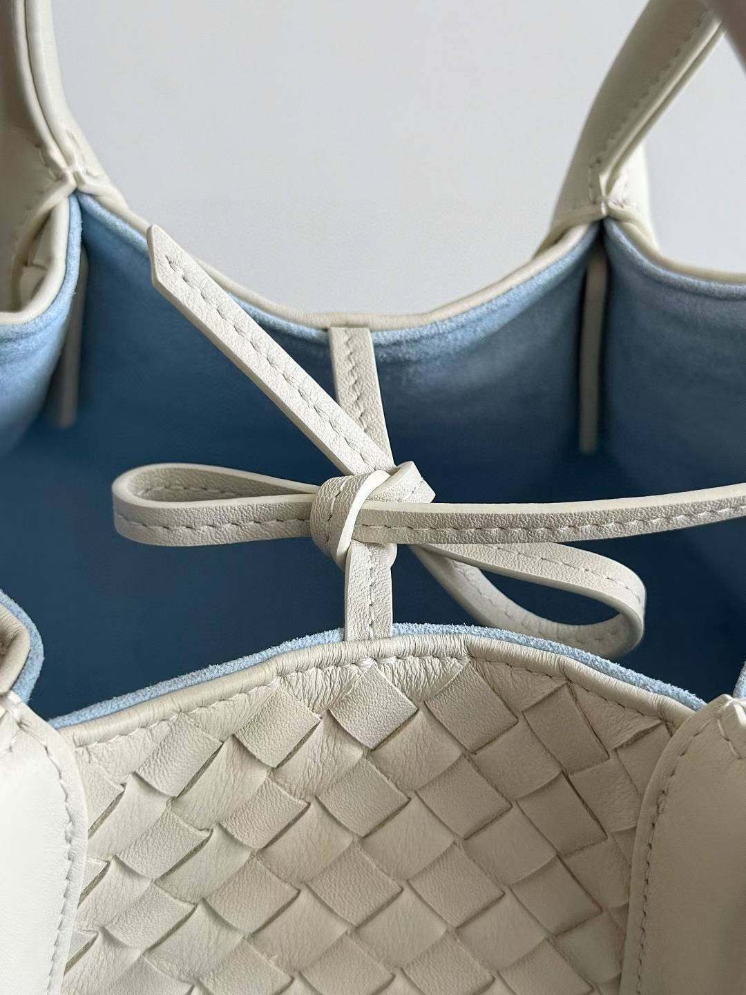 Bottega Veneta Pinacoteca view 4