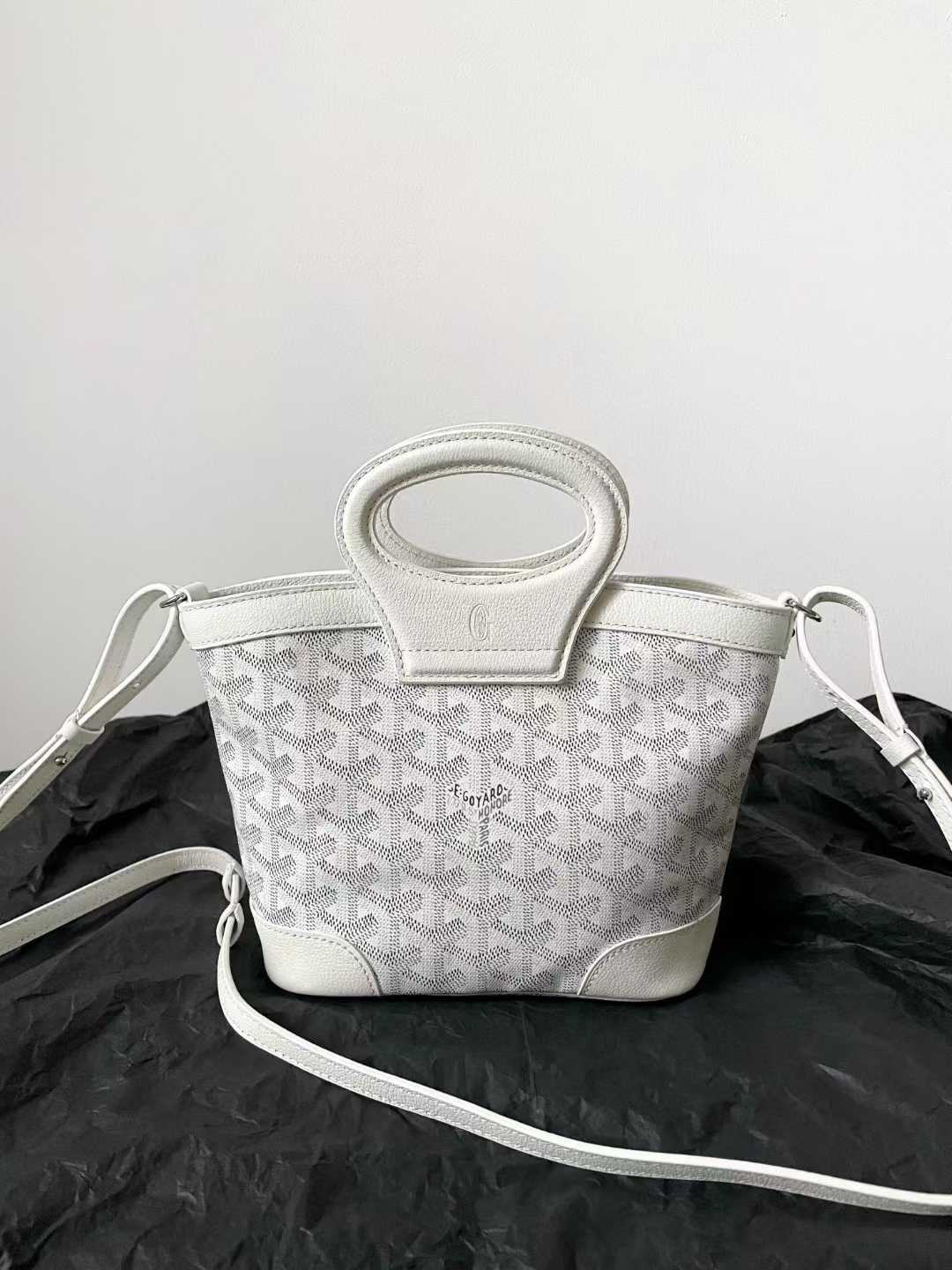 Goyard Beluga Mini Bag view 2