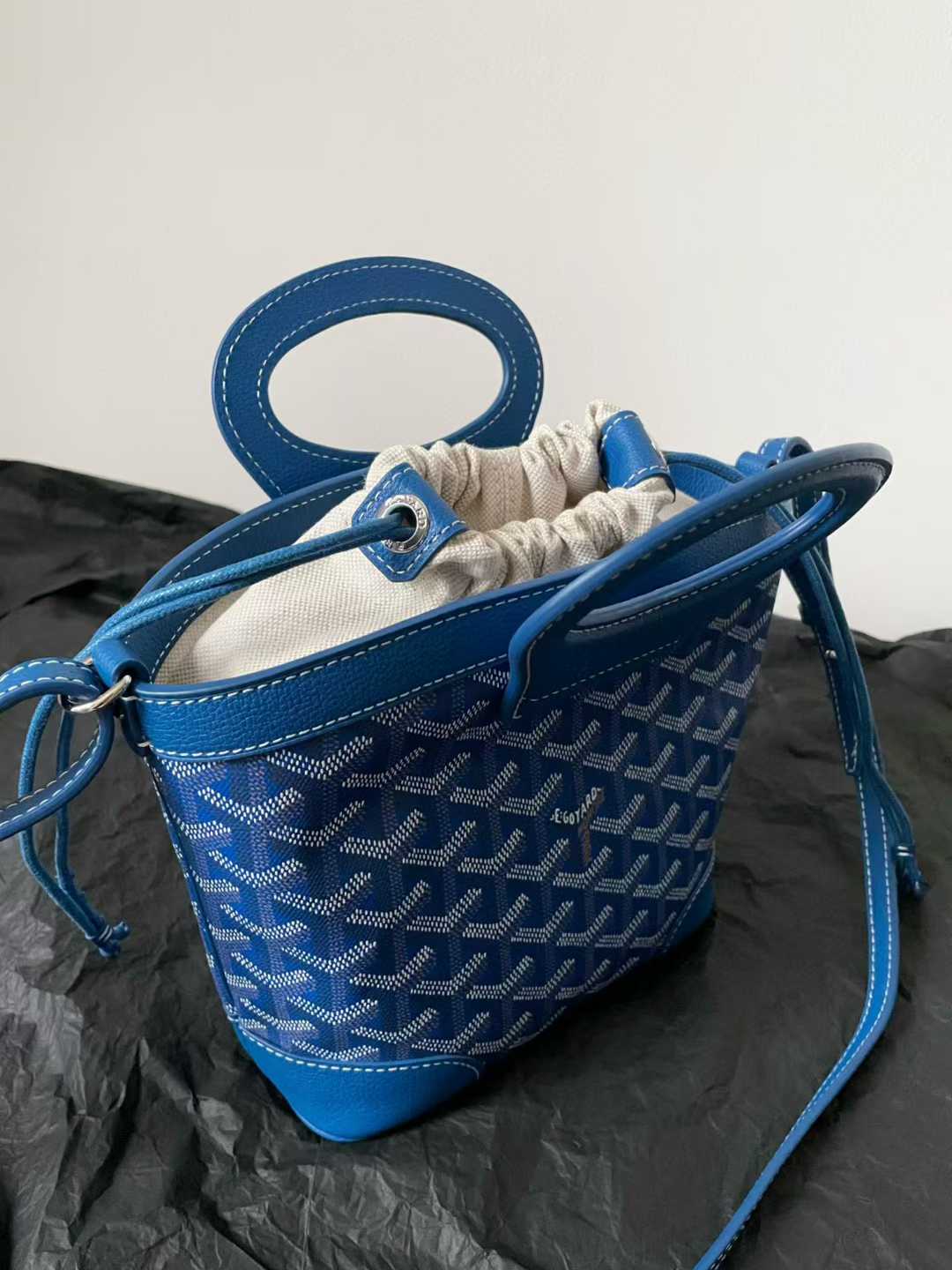 Goyard Beluga Mini Bag view 7