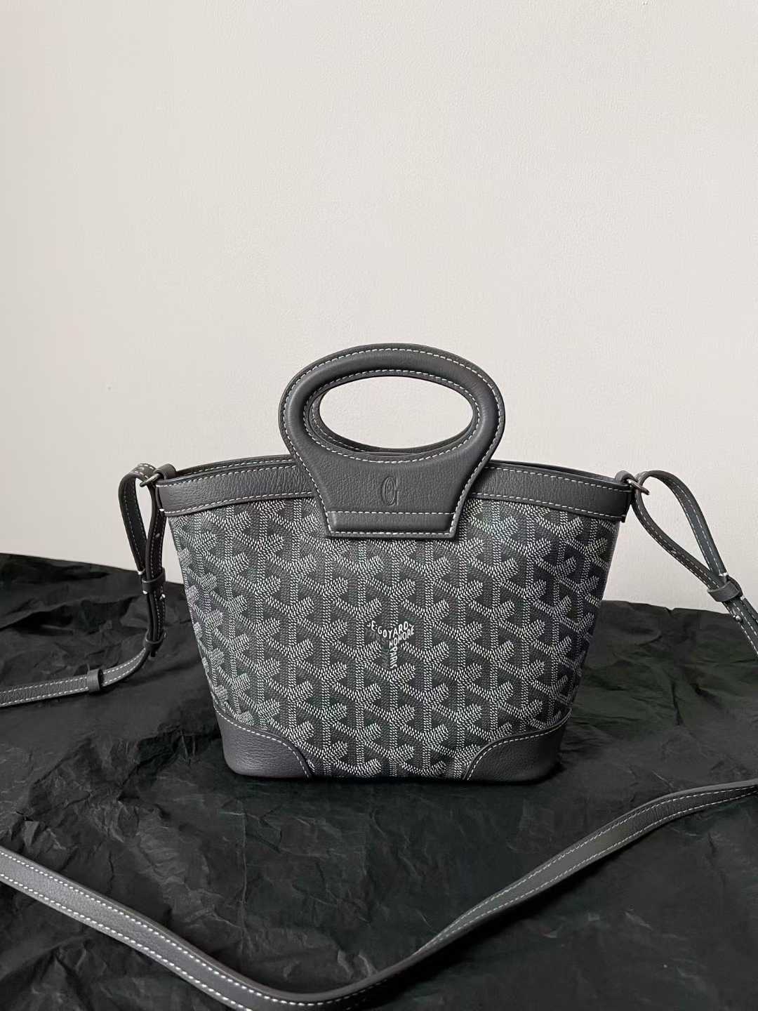 Goyard Beluga Mini Bag view 2