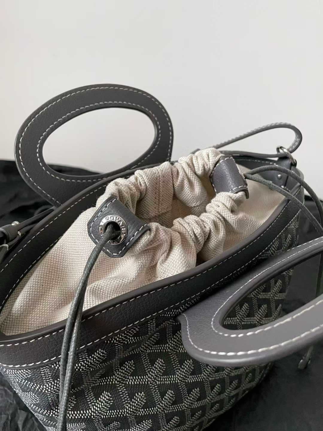 Goyard Beluga Mini Bag view 7