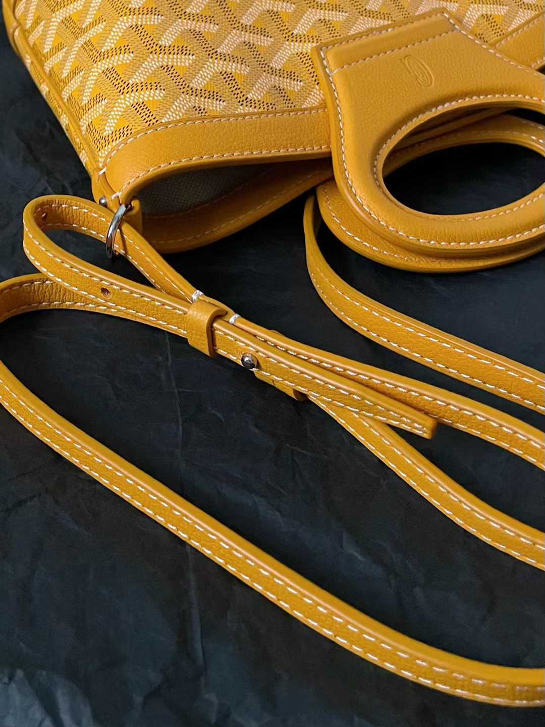 Goyard Beluga Mini Bag view 6
