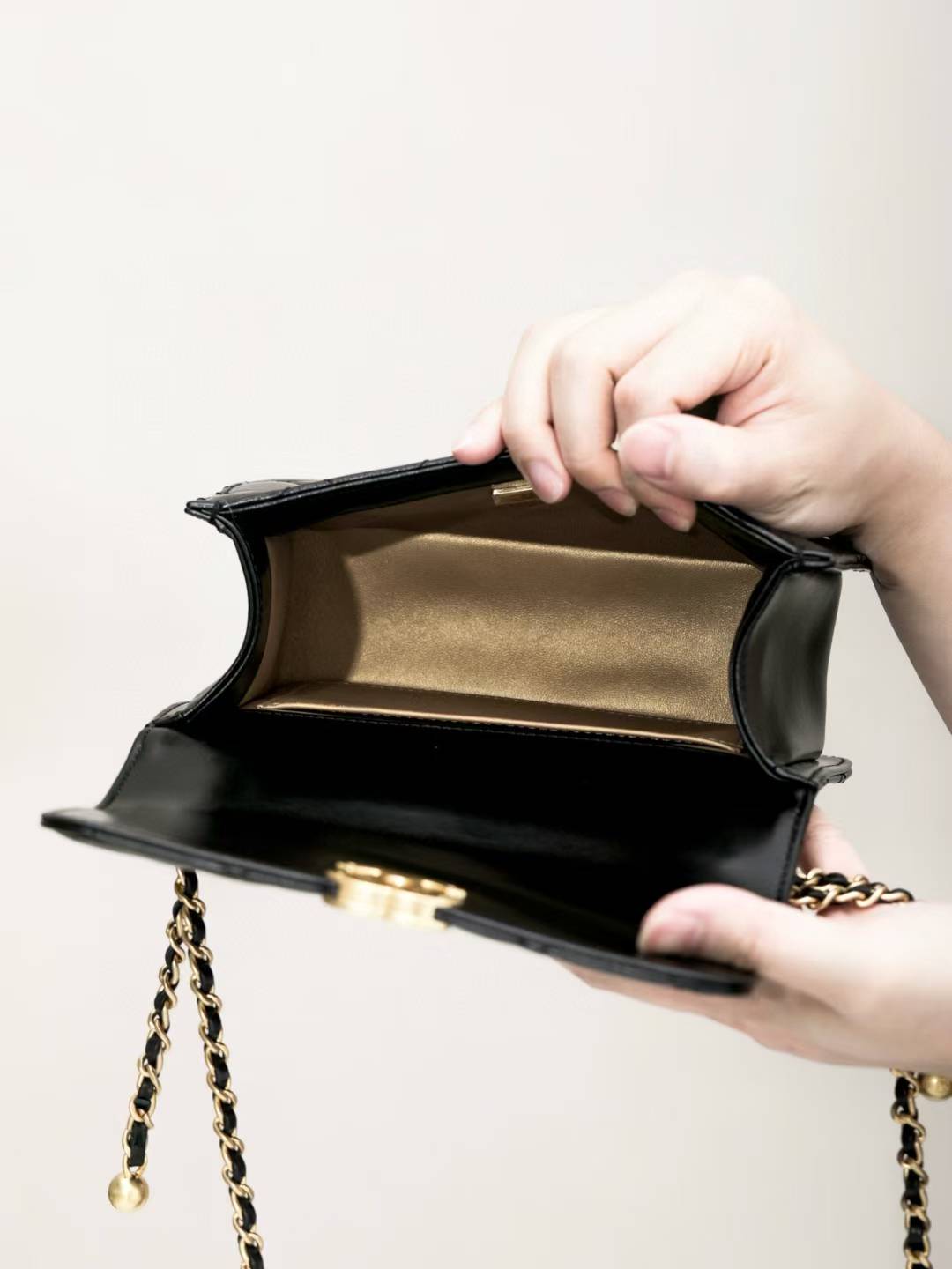 Chanel Classic flip bag view 3