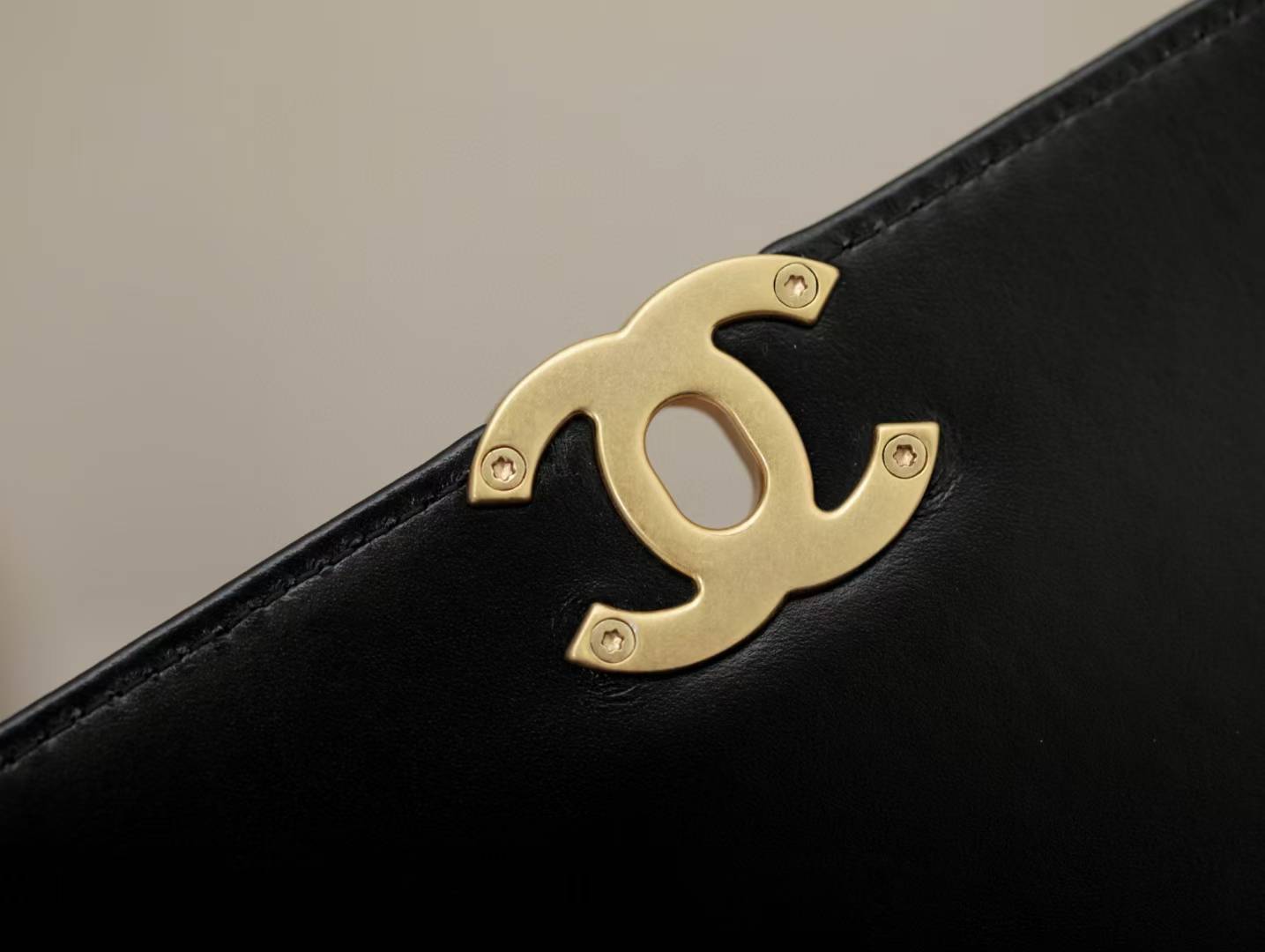 Chanel Classic flip bag view 6