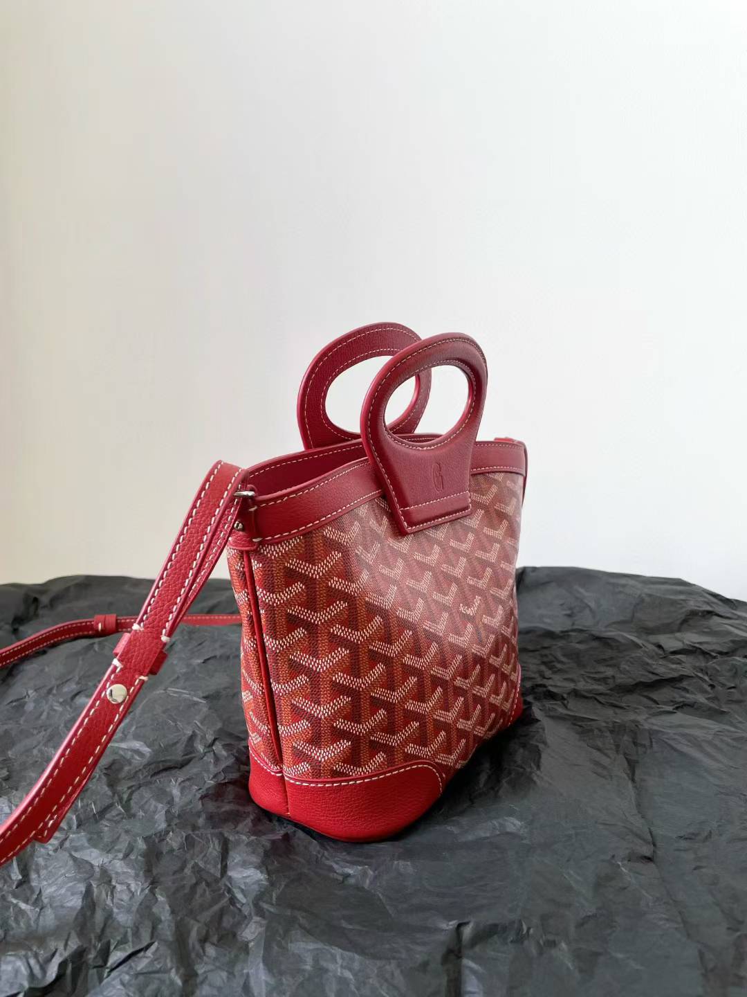Goyard Beluga Mini Bag view 3