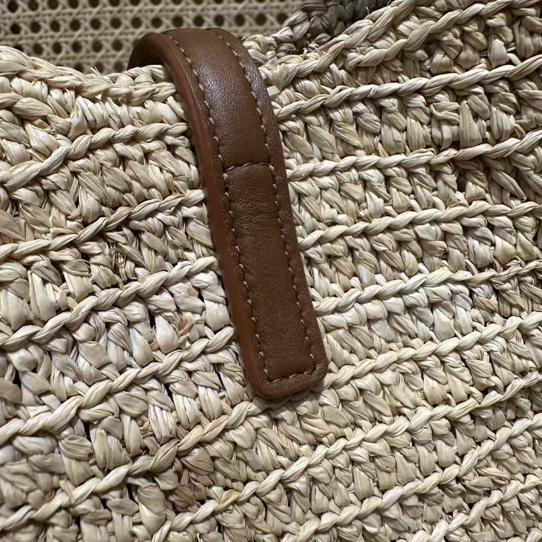 Saint Laurent LE 5 À 7 supple small in raffia and leather view 7