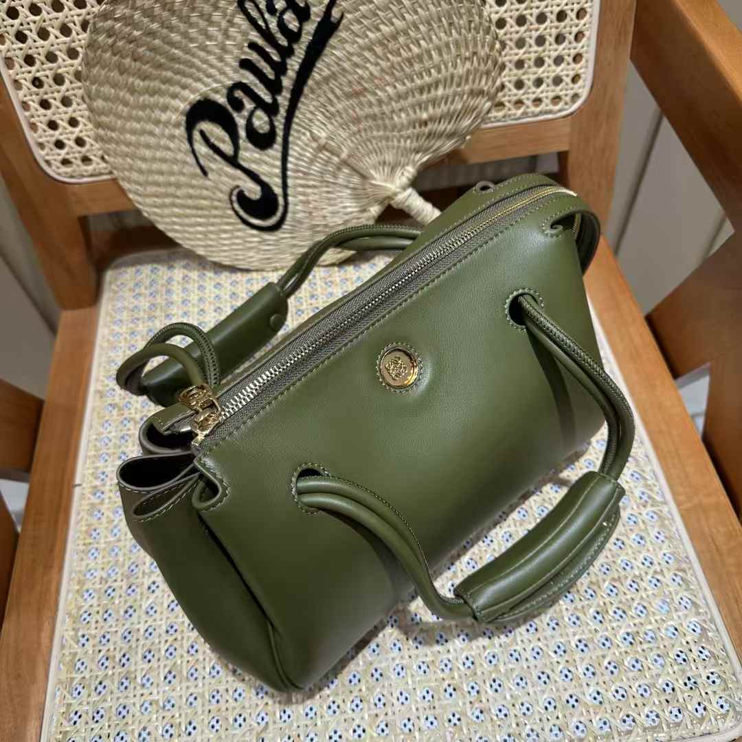Loewe edium Madrid bag in supple calfskin view 6