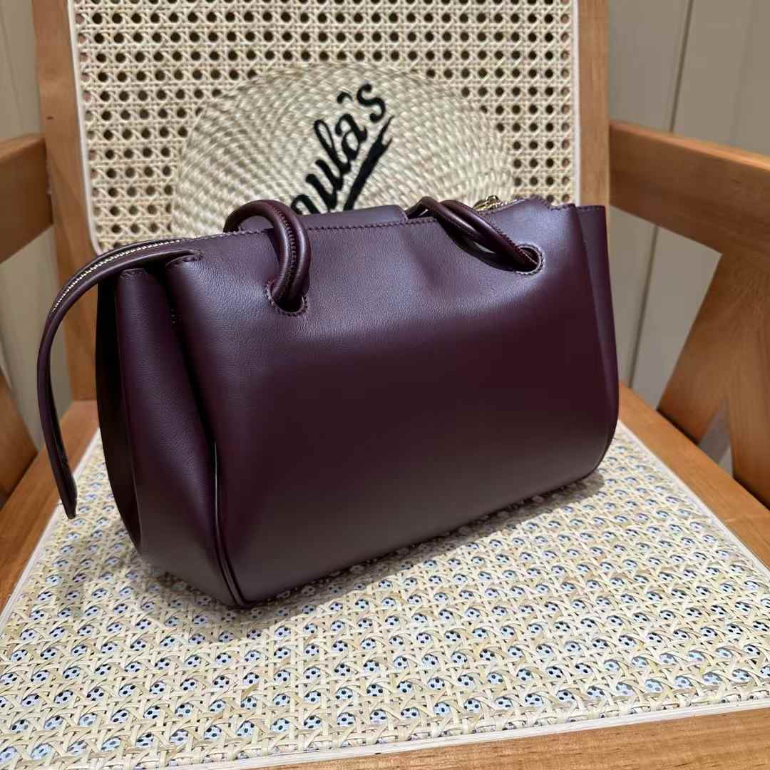 Loewe edium Madrid bag in supple calfskin view 3