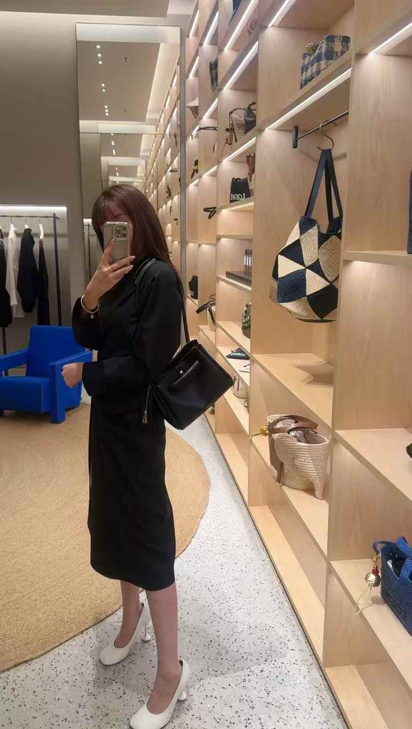 Loewe edium Madrid bag in supple calfskin view 9