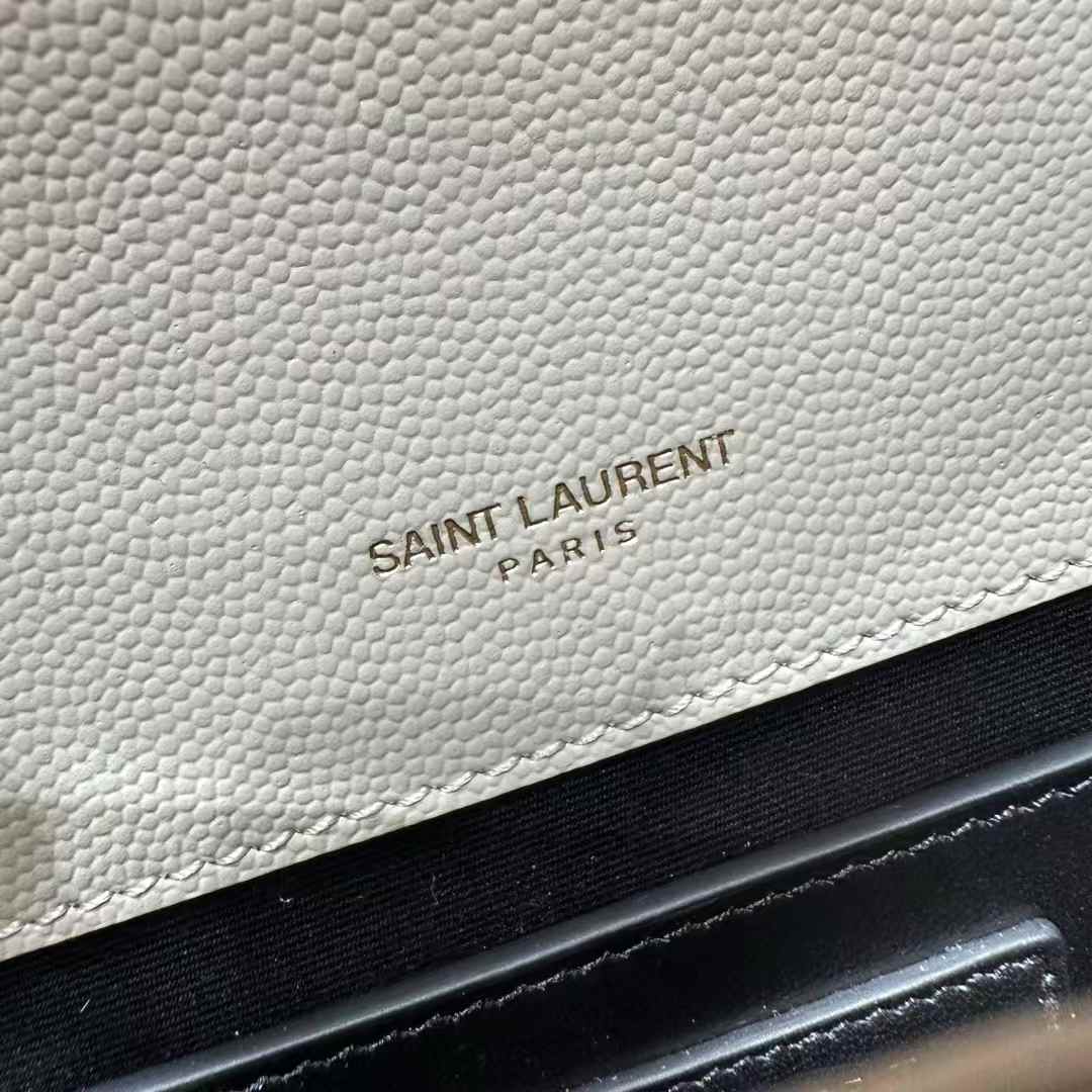 Saint Laurent envelope medium in quilted grain de poudre embossed leather view 6