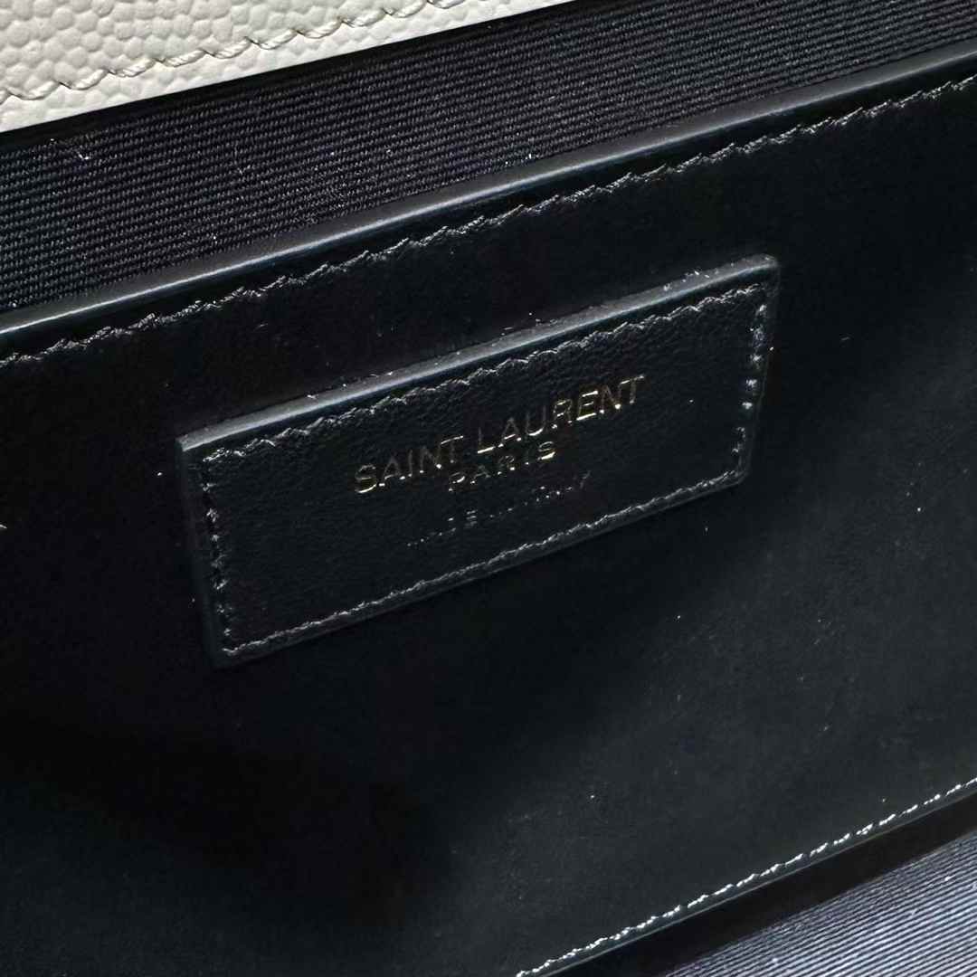 Saint Laurent envelope medium in quilted grain de poudre embossed leather view 7
