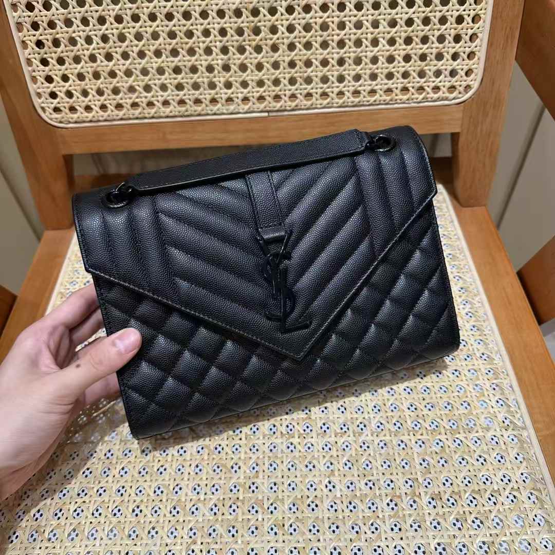 Saint Laurent envelope medium in quilted grain de poudre embossed leather view 1