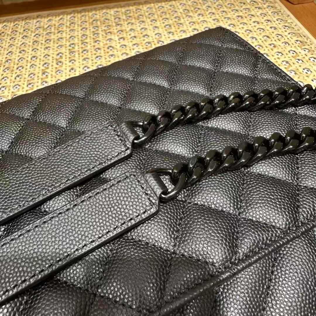 Saint Laurent envelope medium in quilted grain de poudre embossed leather view 8