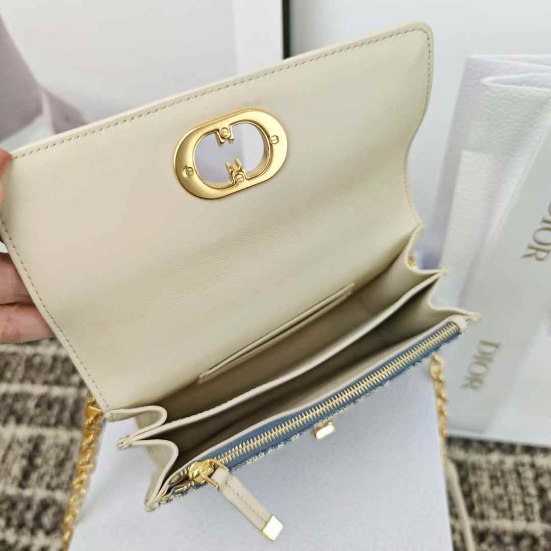 Dior 30 Montaigne East-West Bag with Chain view 7