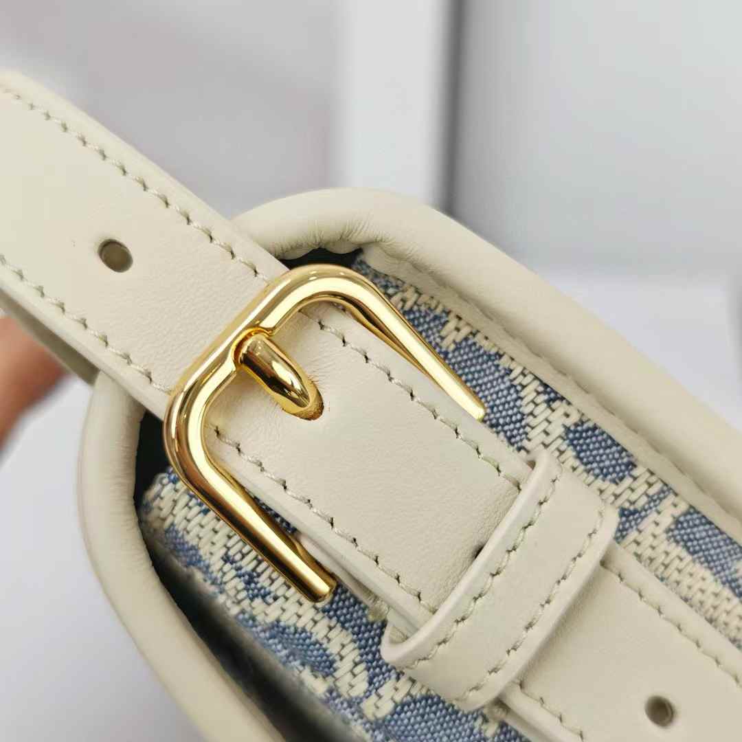 Dior Bobby East-West Bag view 7