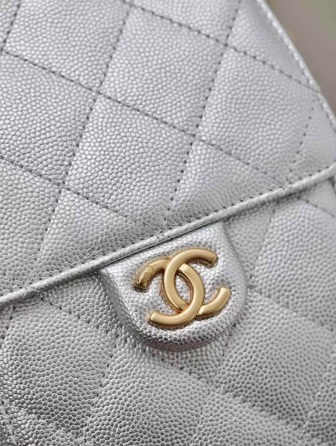 Chanel 25 Small Handbag view 4