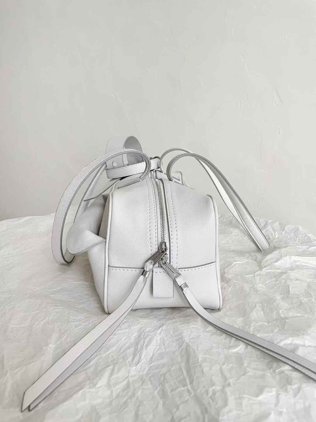 Balenciaga Women’s Carrie Bowling Bag Small in White view 3