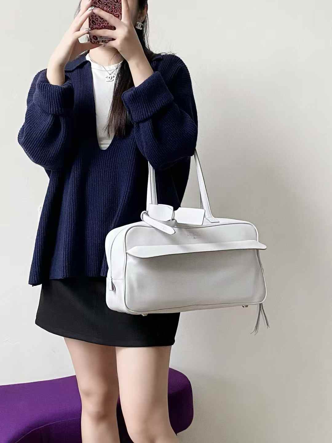 Balenciaga Women’s Carrie Bowling Bag in White view 9