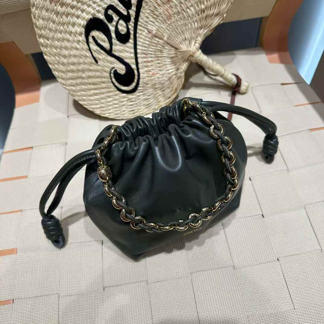 Loewe Mini Flamenco purse in mellow nappa lambskin view 4