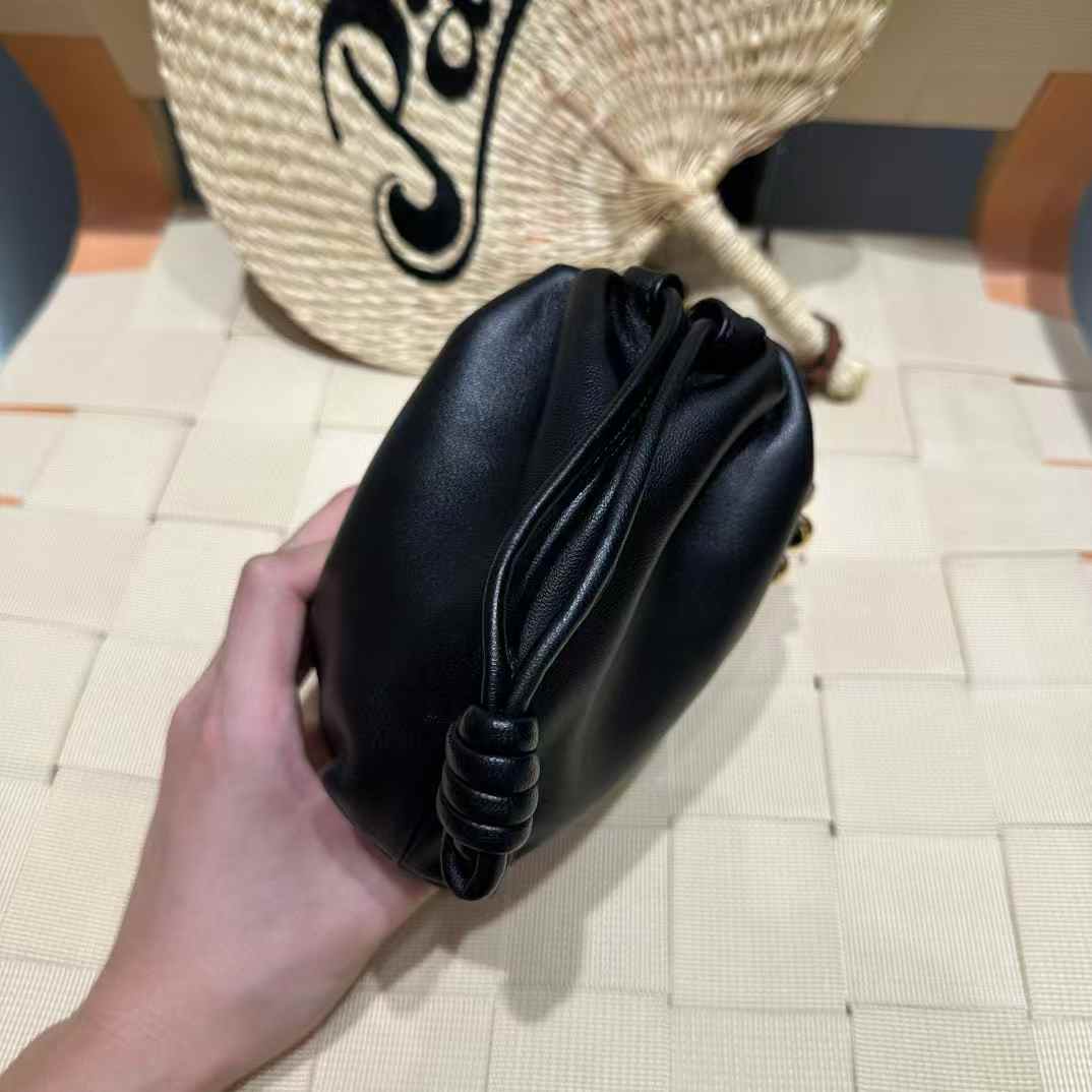 Loewe Mini Flamenco purse in mellow nappa lambskin view 2