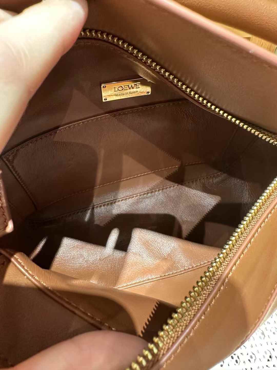 Loewe Featherlight Puzzle bag in nappa lambskin view 6