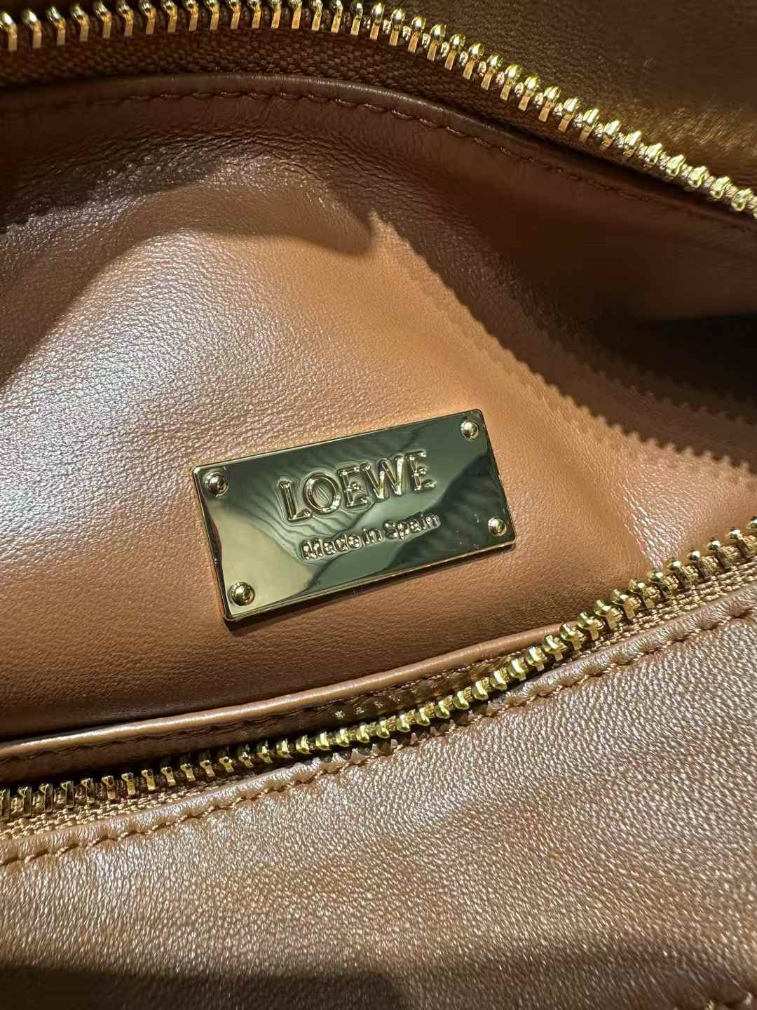 Loewe Featherlight Puzzle bag in nappa lambskin view 7