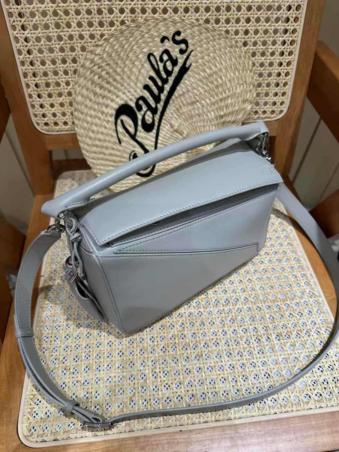 Loewe Featherlight Puzzle bag in nappa lambskin view 3