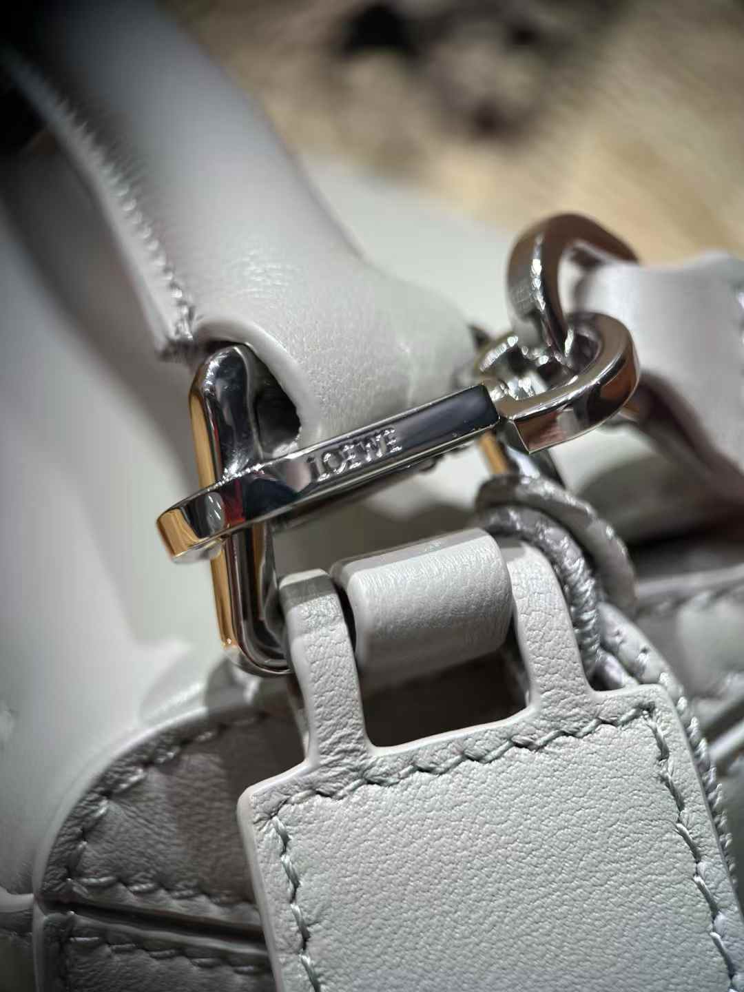 Loewe Featherlight Puzzle bag in nappa lambskin view 7