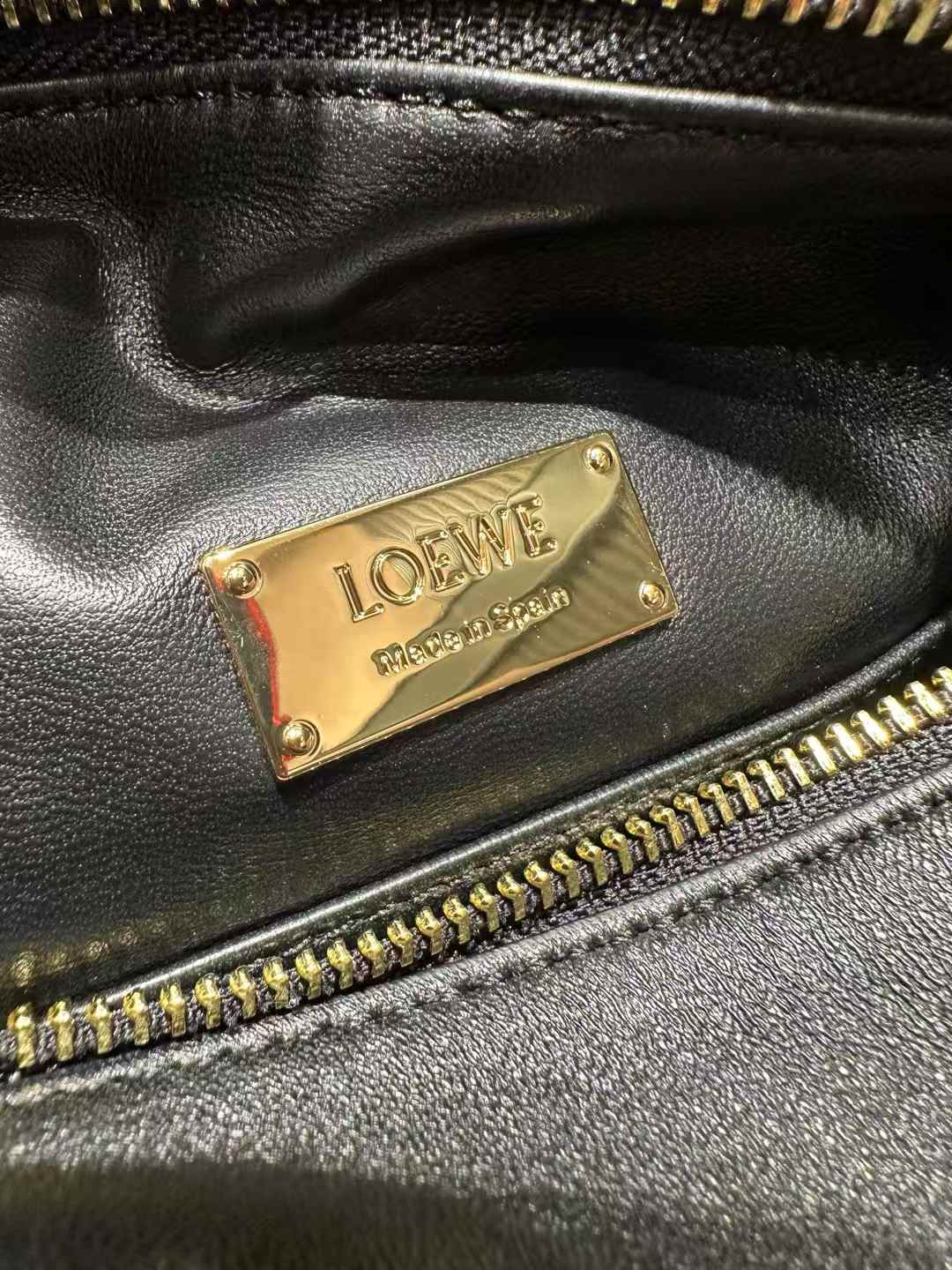 Loewe Featherlight Puzzle bag in nappa lambskin view 5