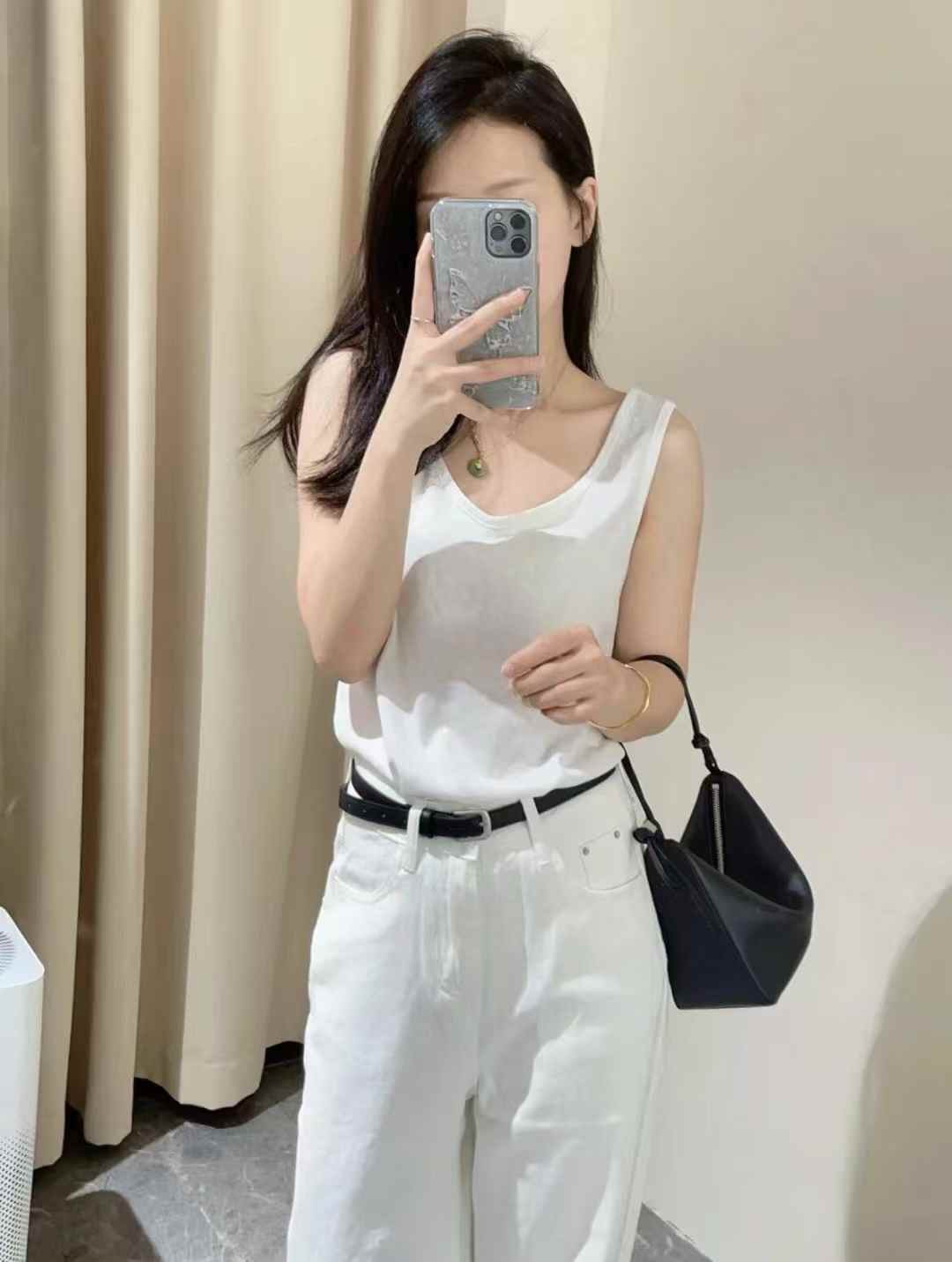 Loewe Hammock hobo in classic calfskin view 9