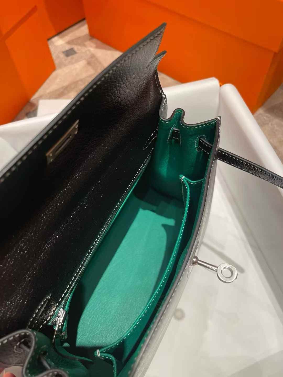 Hermès KELLY25 Goat skin view 5