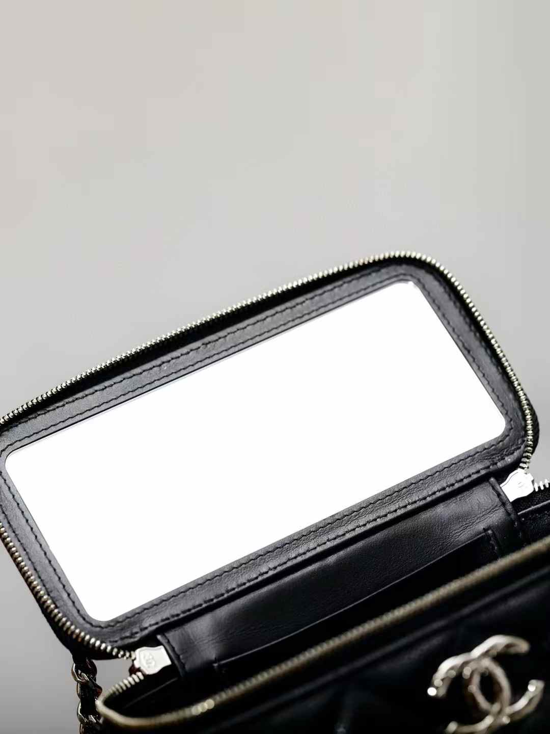 Chanel Chain makeup bag view 9