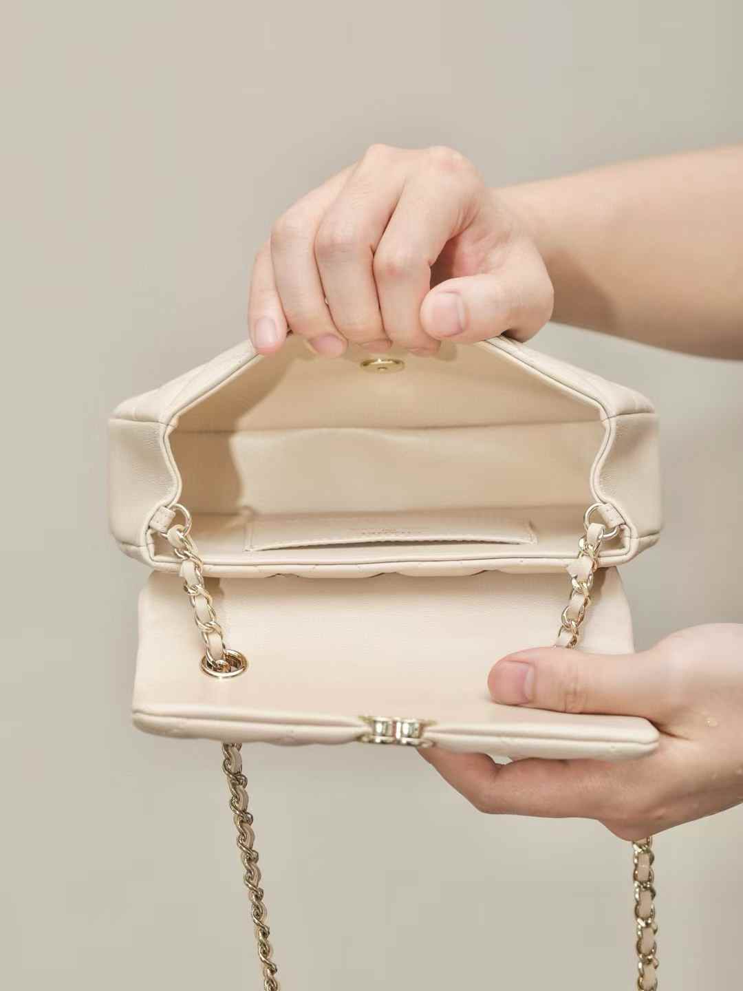 Chanel Flap Phone Holder With Chain view 3