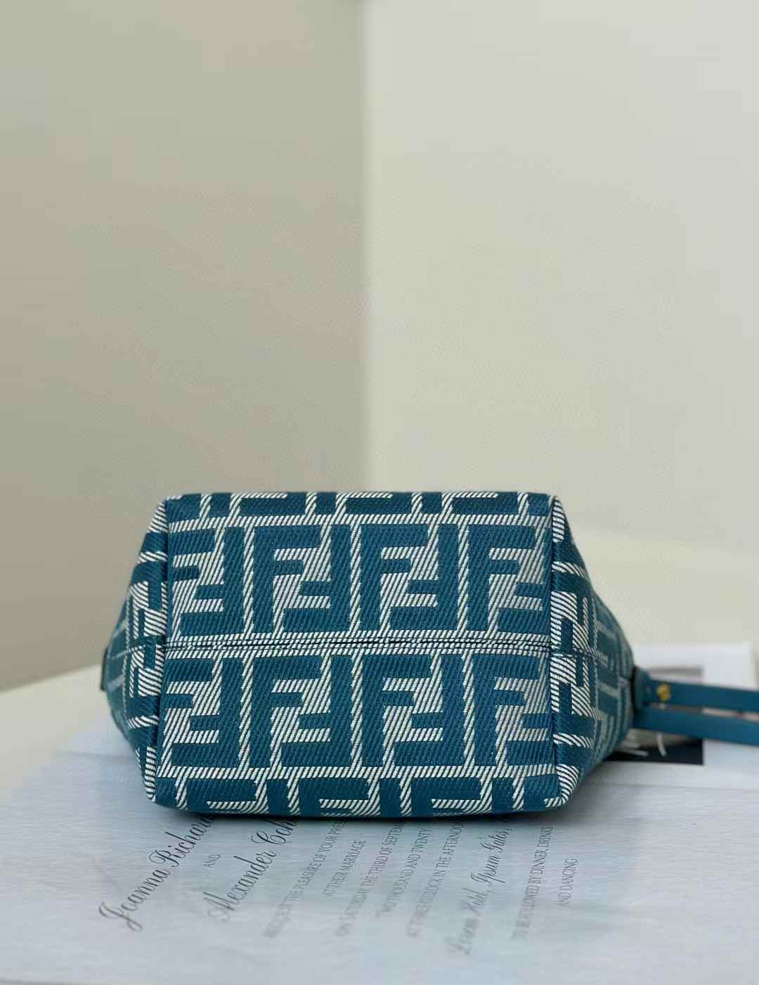 Fendi Roll Mini view 4