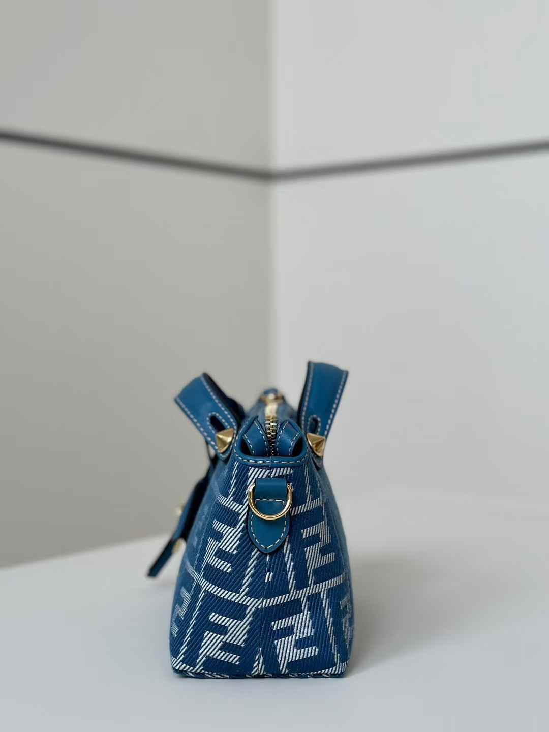 Fendi By The Way Soft Medium view 2